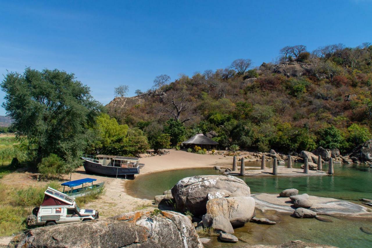 Mufasa Eco Lodge Monkey Bay Экстерьер фото